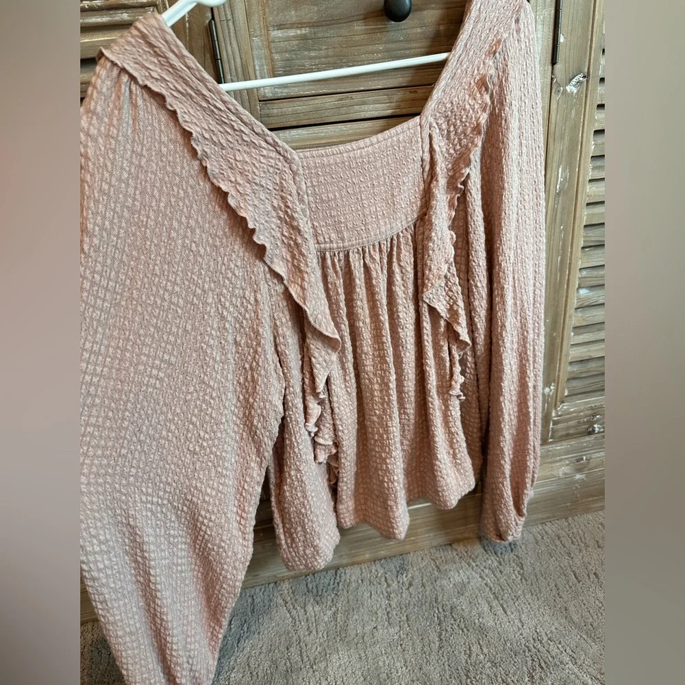 Free People Ruffled Peasant Top Peach Pink Long Sleeve (Size Small)